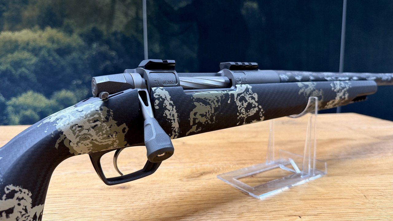 Gunwerks-Magnus-Halo-Green-Carbon-5