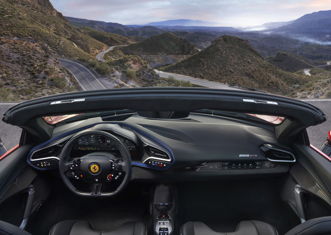 07_296_GTS_Assetto_Fiorano_interior_front