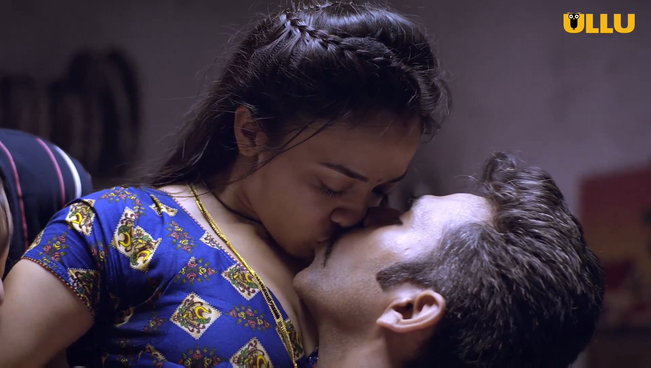 Charmsukh Salahkaar 1080p WEB-DL ULLU