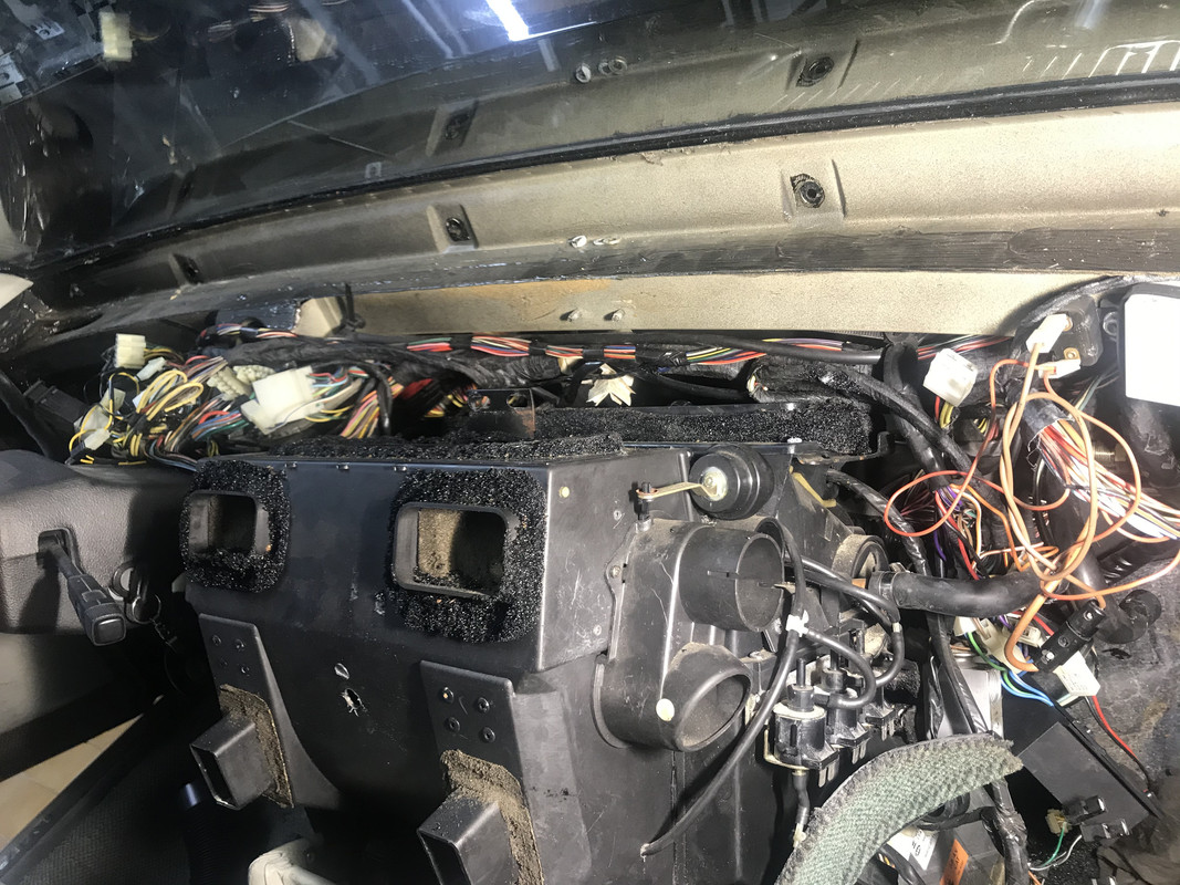 B1EE718C-CDC6-413E-A5FC-A78E41EB5142