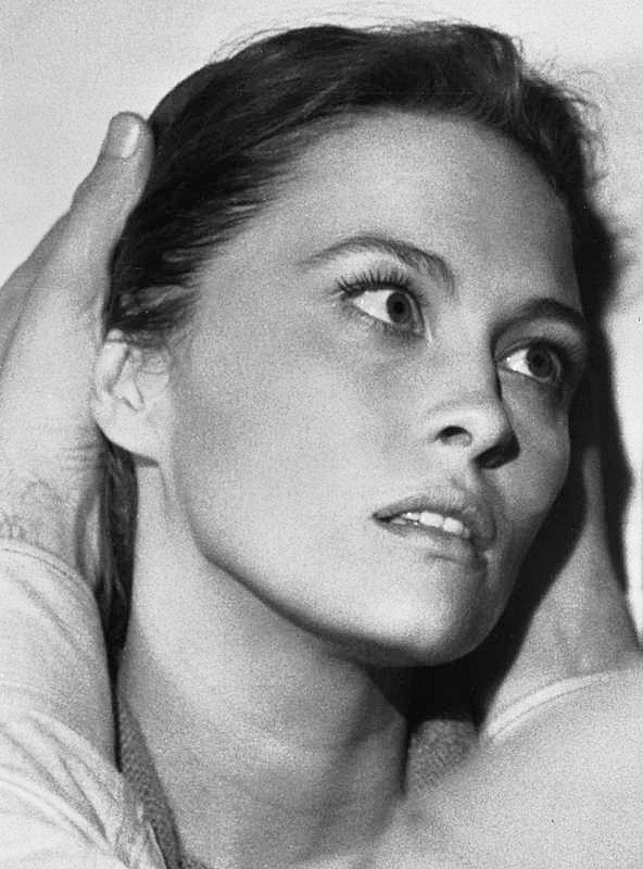 Faye_Dunaway_c04