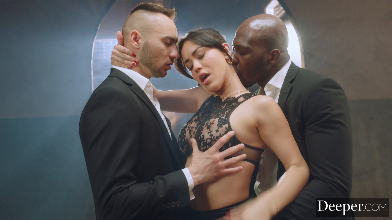 Alina Lopez - Obsession - DEEPER.mp4.0001