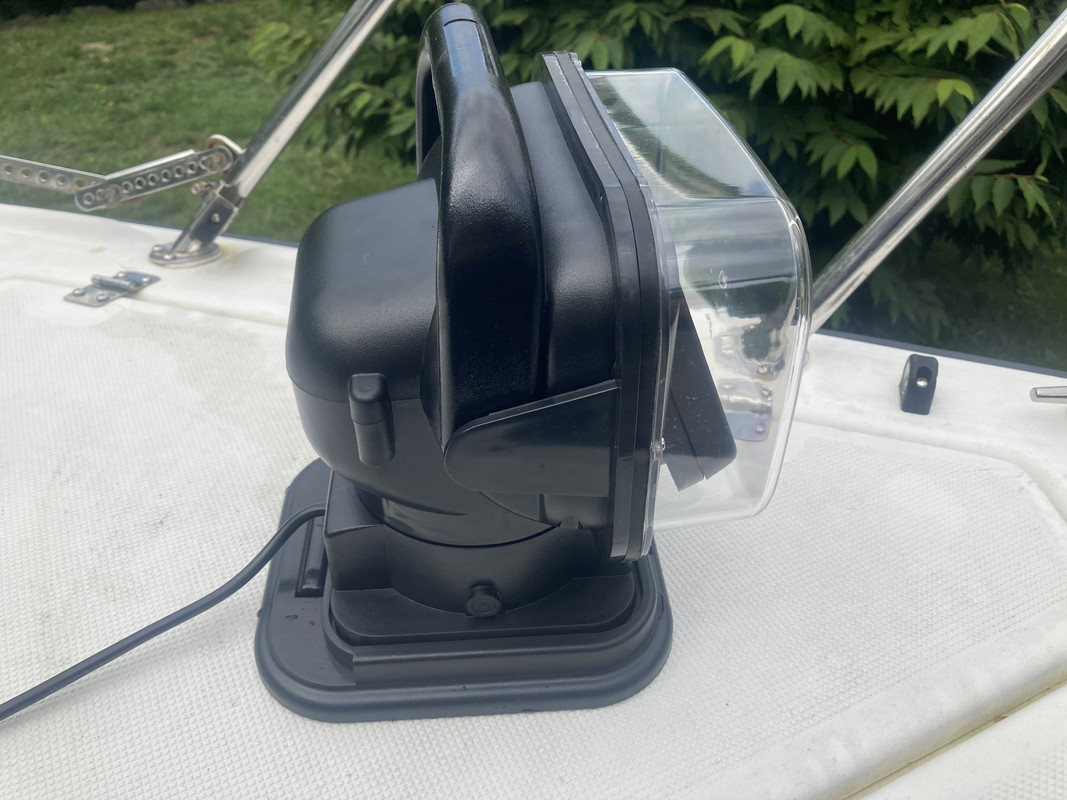 AEB093B6-3AD1-4F90-BE50-441B2FF70F24