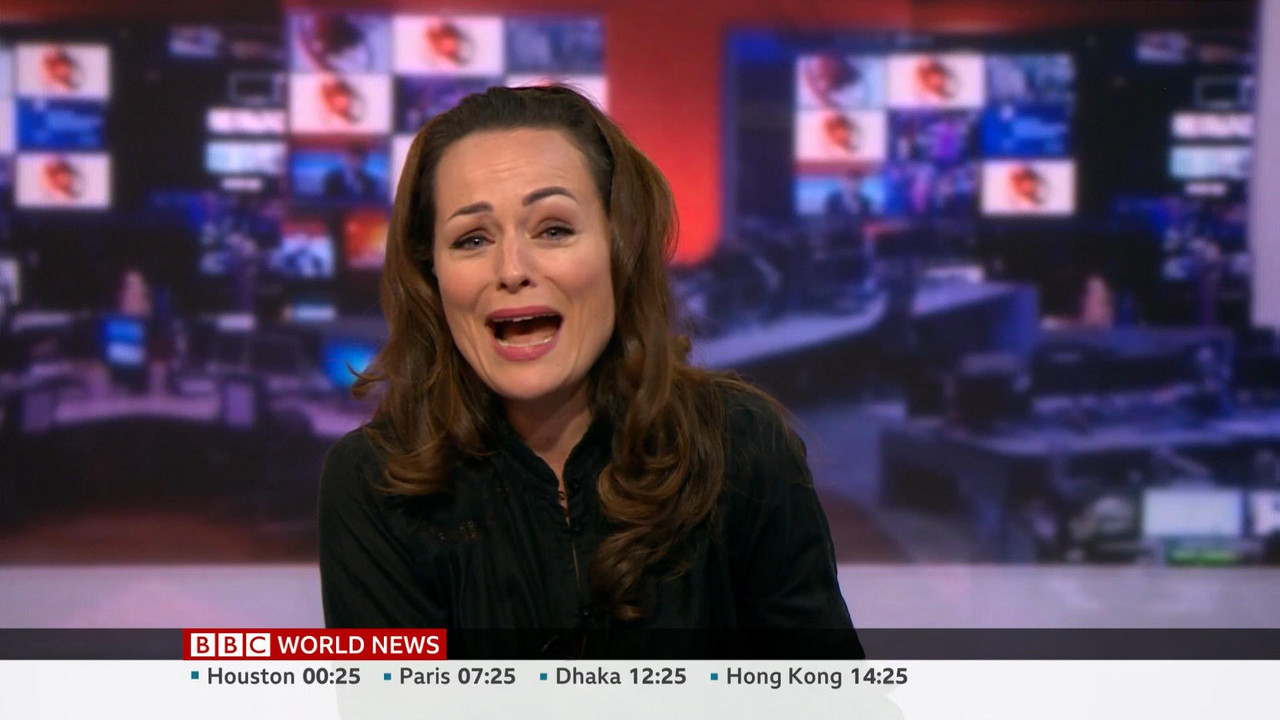 11.19 - 06.00.00 - BBC World News. News. Reporting on the day's inter....ts_snapshot_24.47_[2021.11.