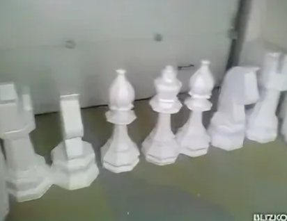Шахматы из пенопласта
