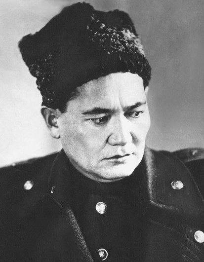 момыш