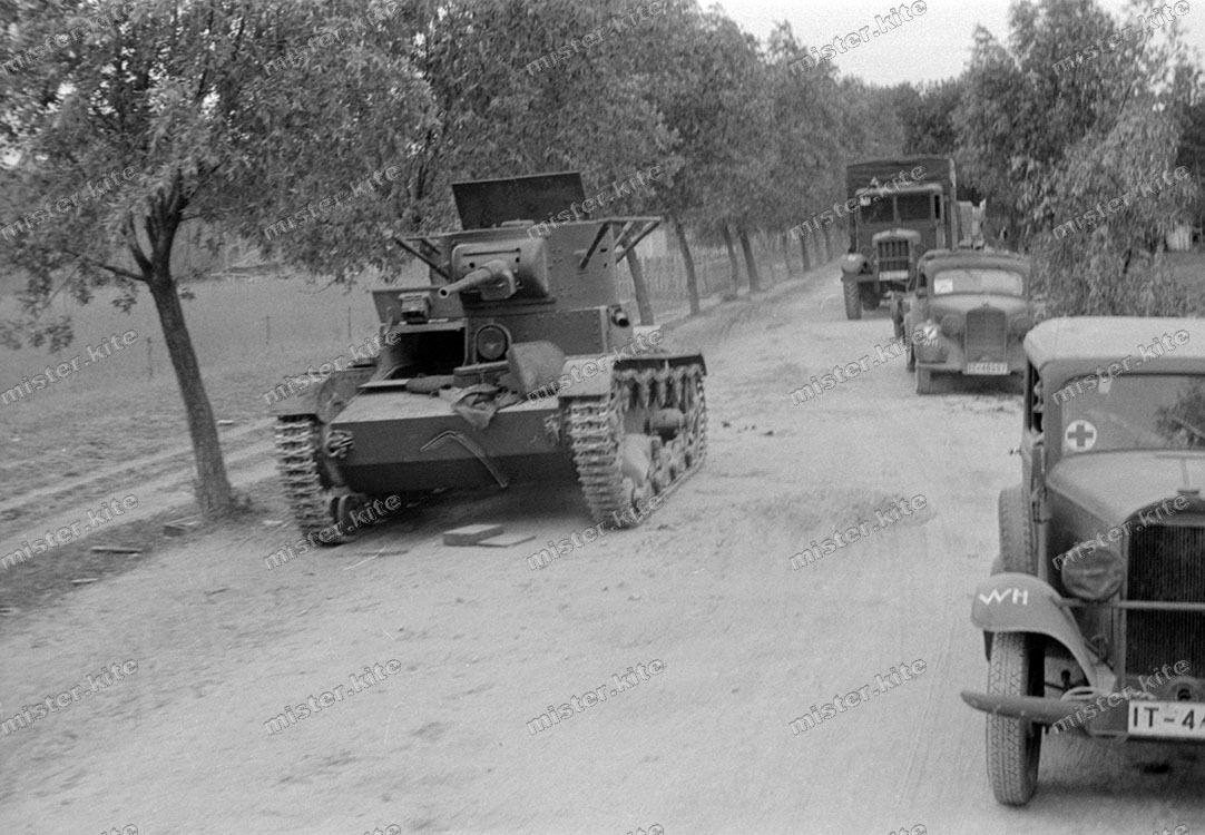 34.Infanteriedivision-Sanitäts Kompanie-Minsk-Smolensk-1941-Panzer-Tank