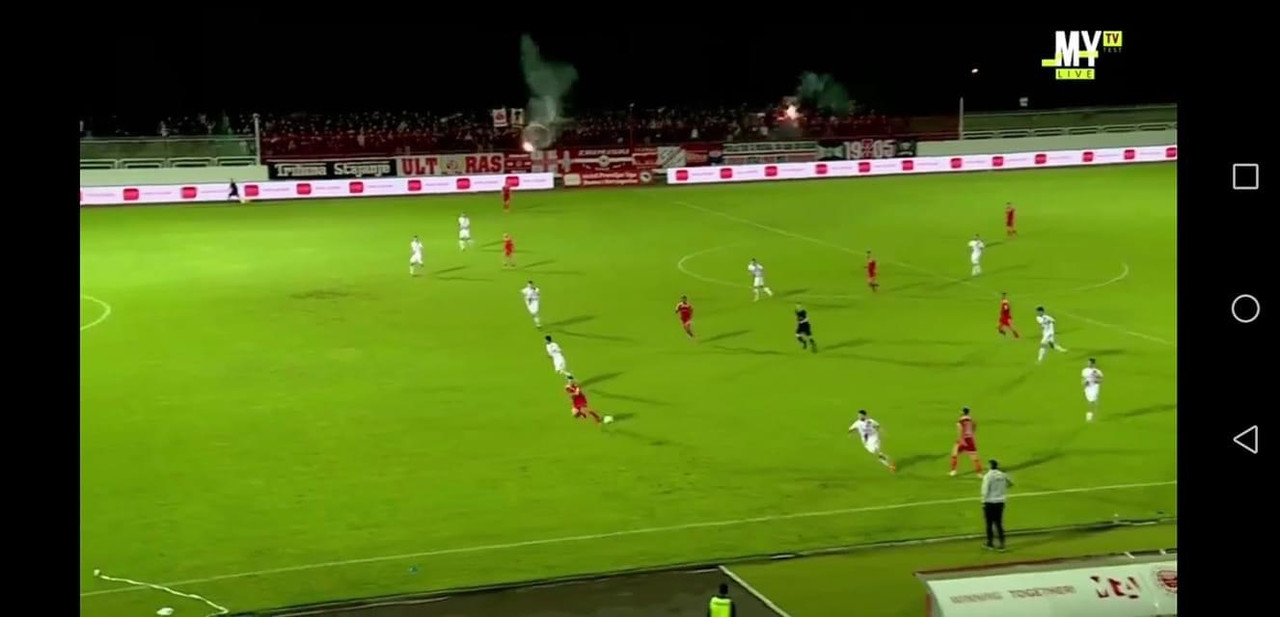 323DBED1-B329-474D-A98E-4BF61A2B8259