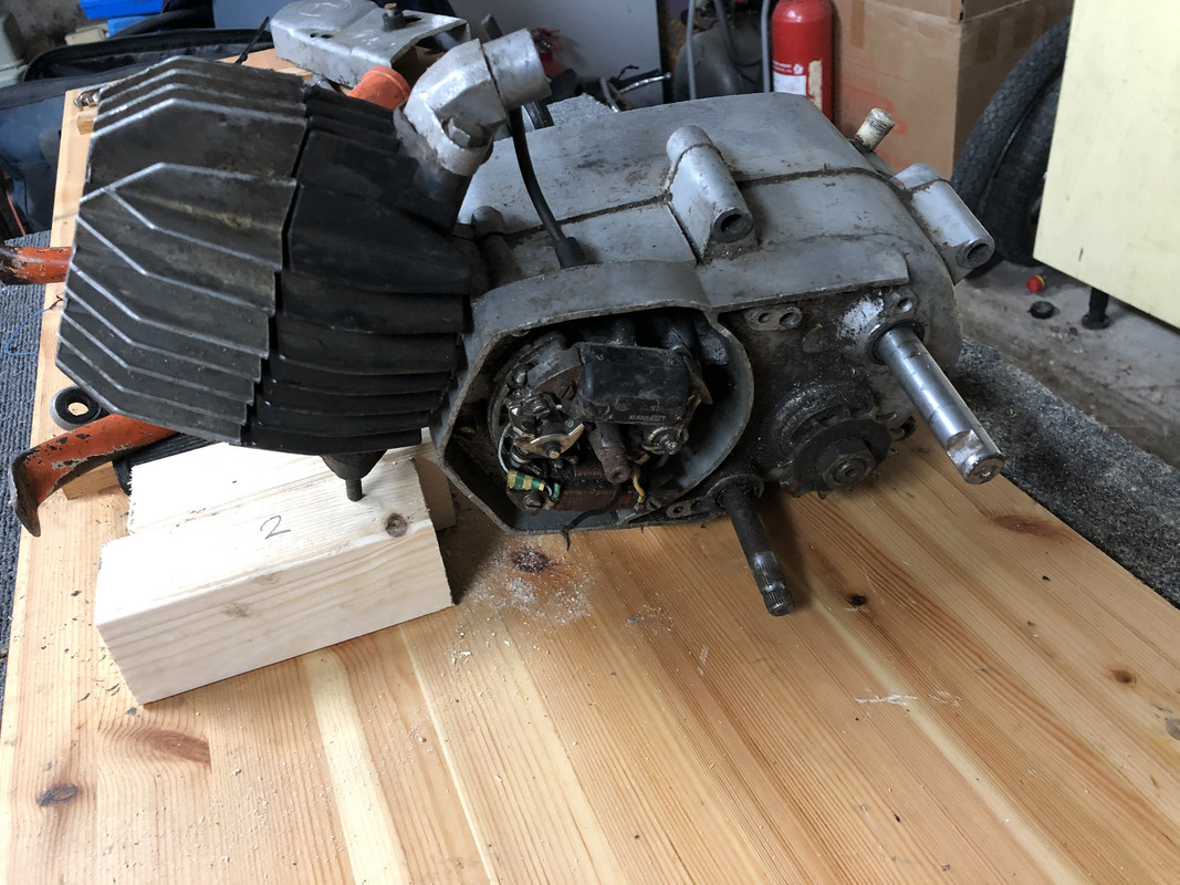 EE8EA8E7-C193-49C4-9712-A7A76CC0B025