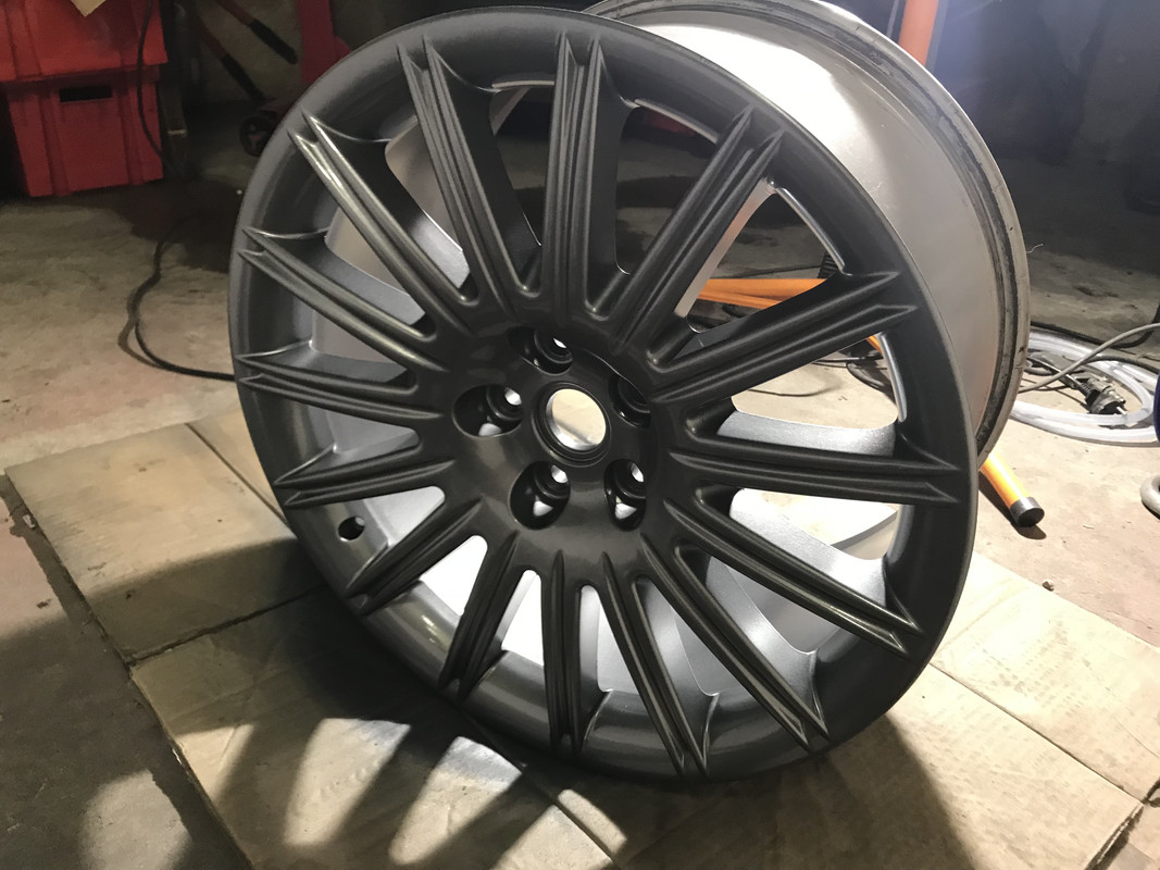 74EA2B18-EFC4-41D3-936A-5B185E140557