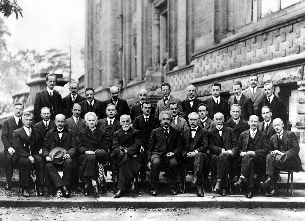 1024px-Solvay-conference-1927.jpg