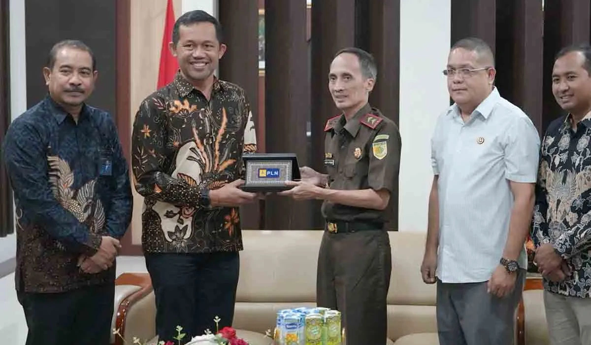 Sinergi PLN UIP MPA dan Kejati Maluku Tingkatkan Pelayanan Listrik Masyarakat