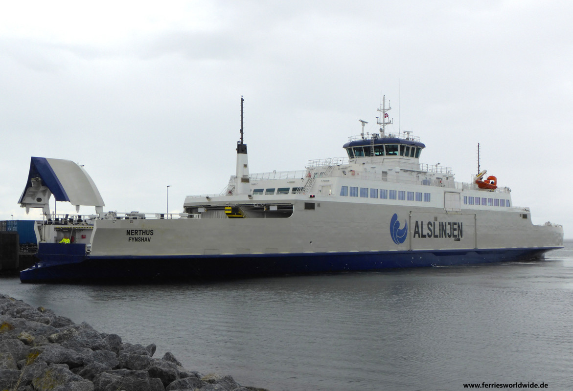 Samsølinjen - Nerthus