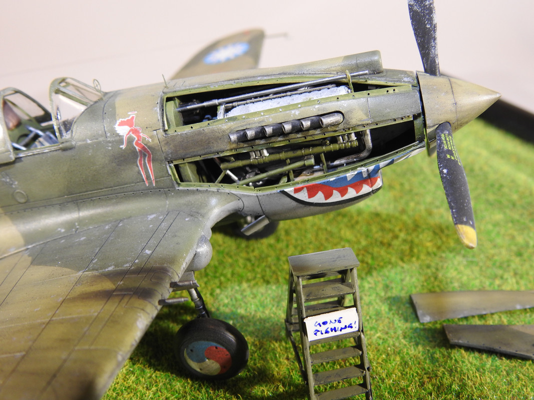 Curtiss P-40C Hawk, Bronco 1/48 –Klar DSCN2254