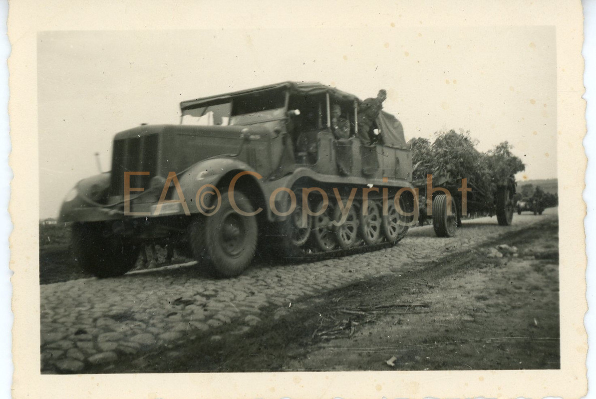 Halbkette SPW Sd.Kfz. Trailer Anhänger Artilleri
