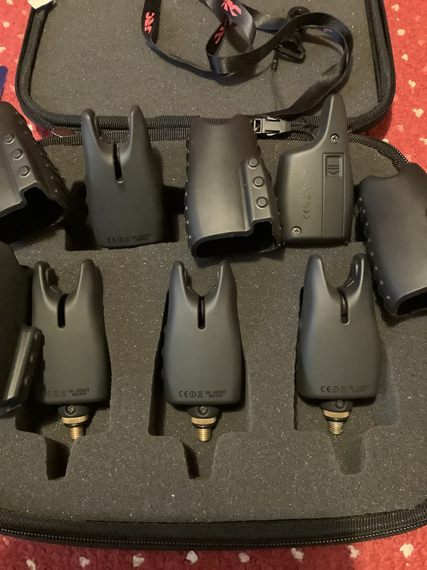 579EE788-6F3F-44E5-9C81-53C332F9A058