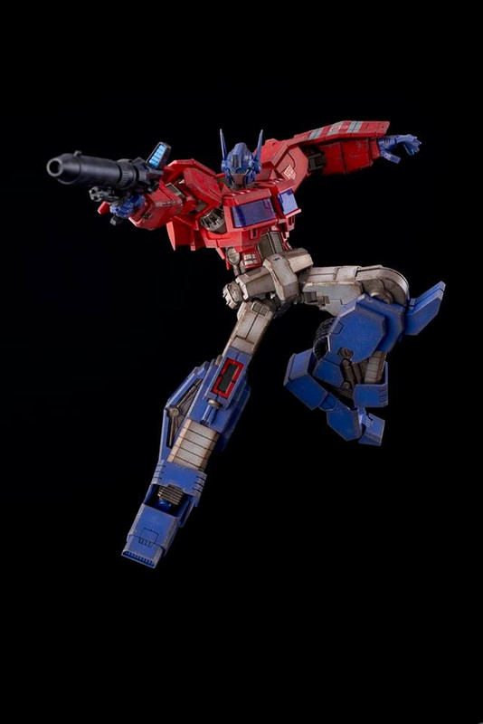 Furai-Action-IDW-Optimus-Prime-11
