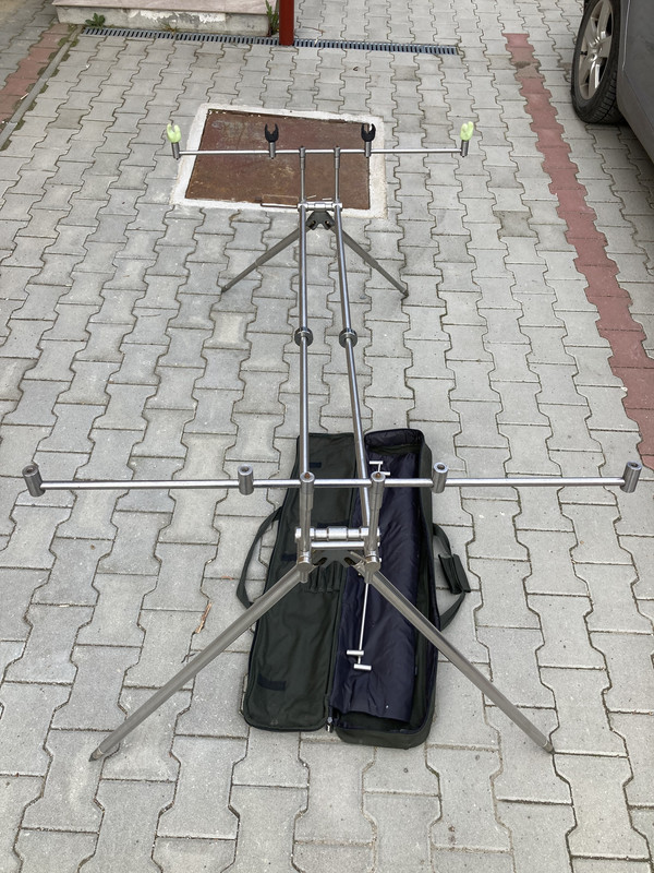 0A5C5B7F-5202-4CE4-B734-92C57CAE9636