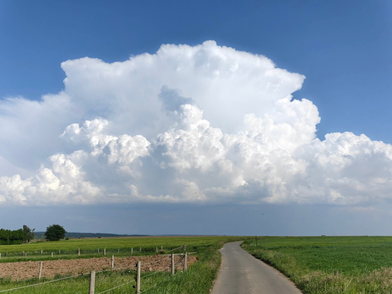 Cumulonimbus capillatus vers 18h (27 05 2026) prise par Valéry Bougard depuis Gedinne Cette cellule