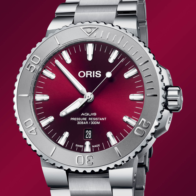 2022-Oris-Aquis-Date-Cherry-43.5mm-01-733-7730-4158-07-8-24-05PEB-2