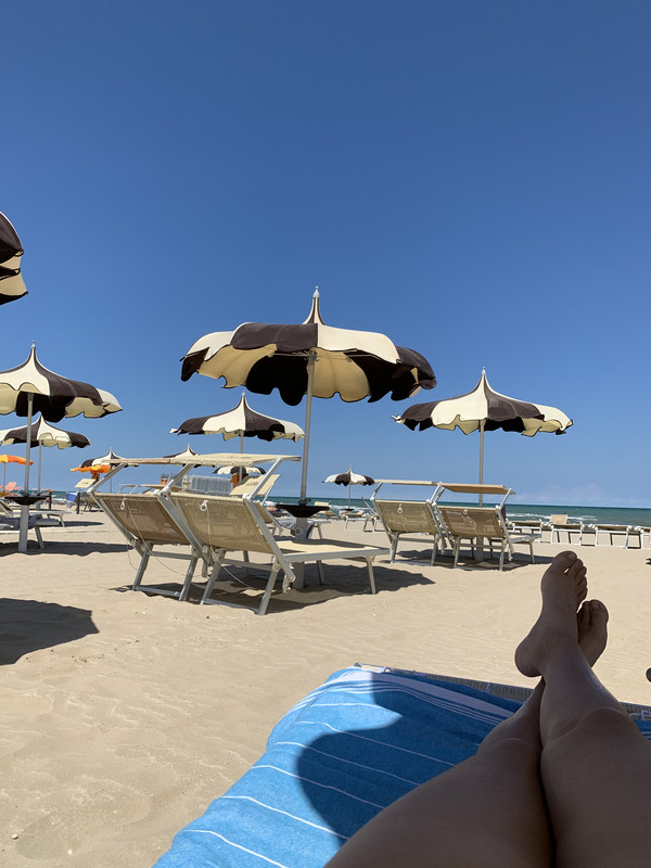 52007F80-F4AA-4811-A849-9A83516B7FE9