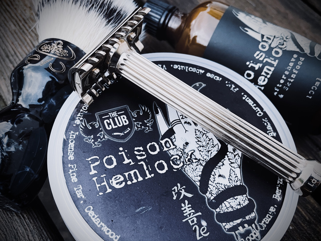 DB787AB6-803A-4627-8CBB-2651562743BF