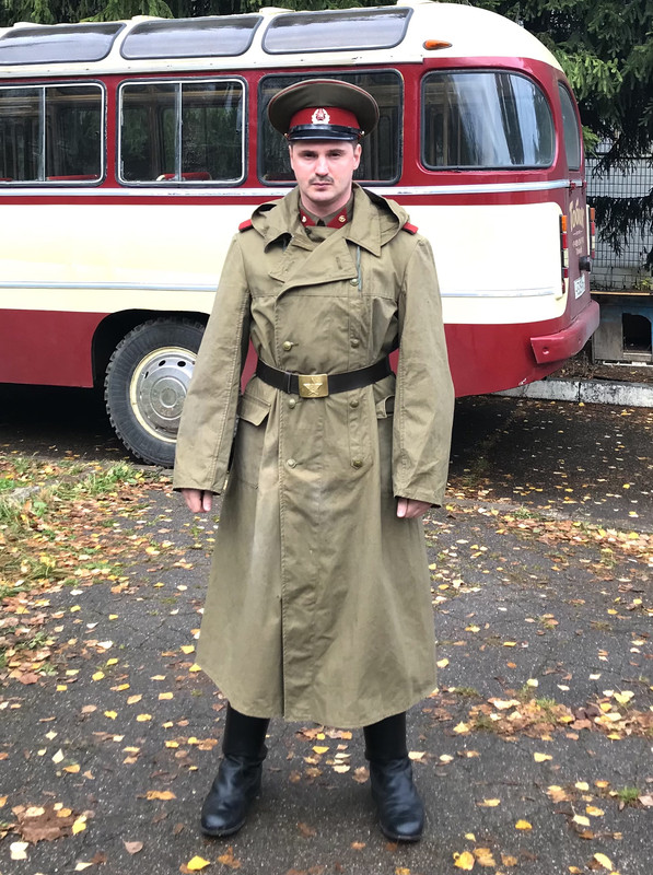 F74F7B7C-9022-4EF2-B553-9B2AF18CE9DC