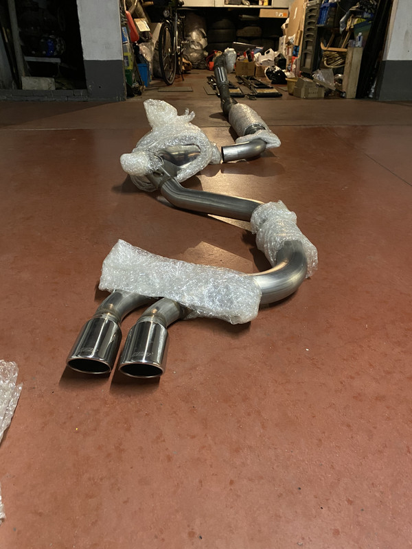 EFECA024-30CA-4C64-8289-955FF92229CC