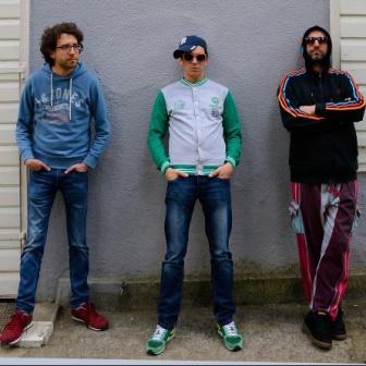 [Slika: Antonio-Sanchez-Kurvini-Sinovi-folder.jpg]