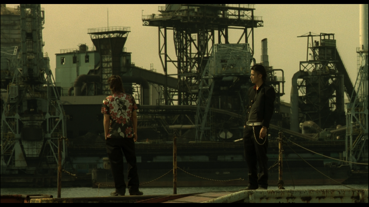 Crows Zero I 2007 Blu-ray REMUX 1080p AVC TrueHD 5.1.mkv_snapshot_01.21.39.991