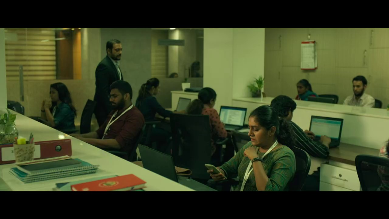 Innale-Vare-2022-Hindi-Multi-WEB-DL-720p-AVC-AAC-2ch-ESub-mkv-0003