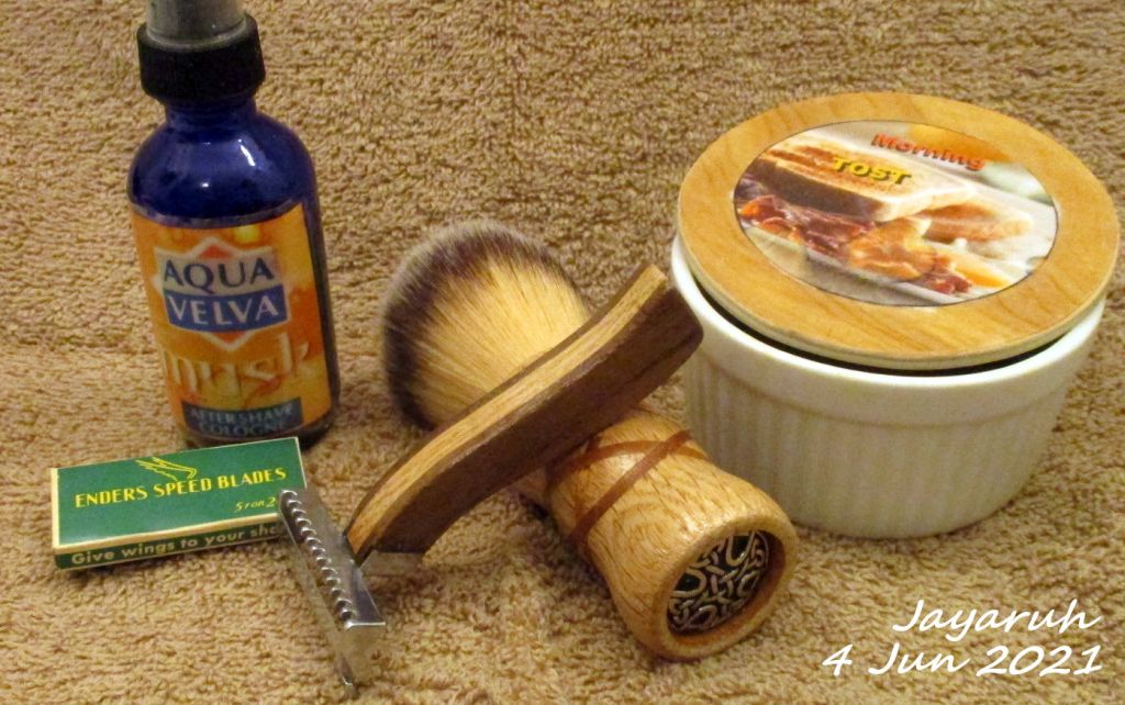 [Image: sos210604.jpg]