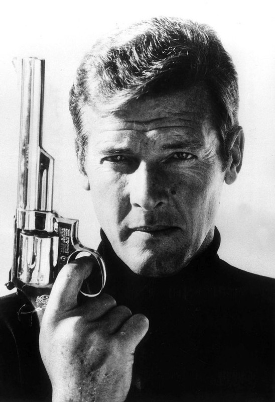 roger_moore_95