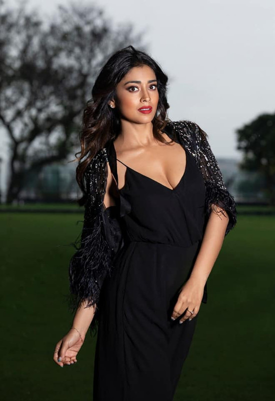 [Image: shriya-83.jpg]