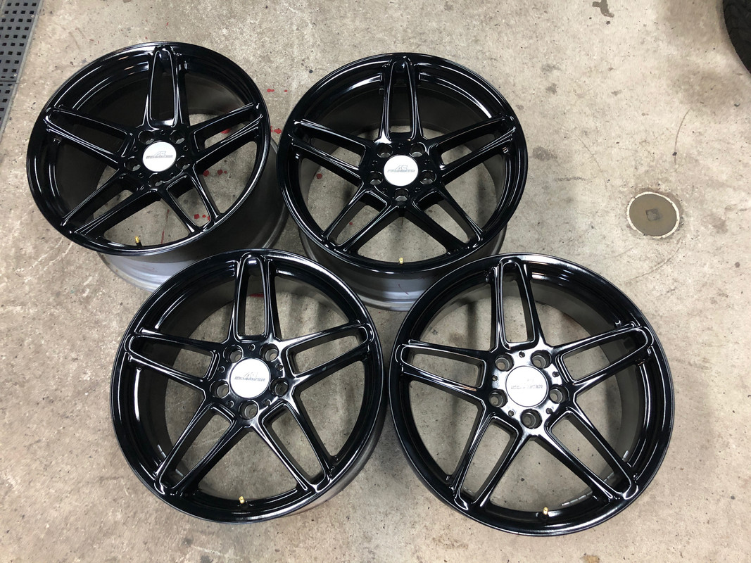 FS: MINT / 19 inch AC Schnitzer wheels type 3 / Gloss Black | E46 Fanatics  Forum