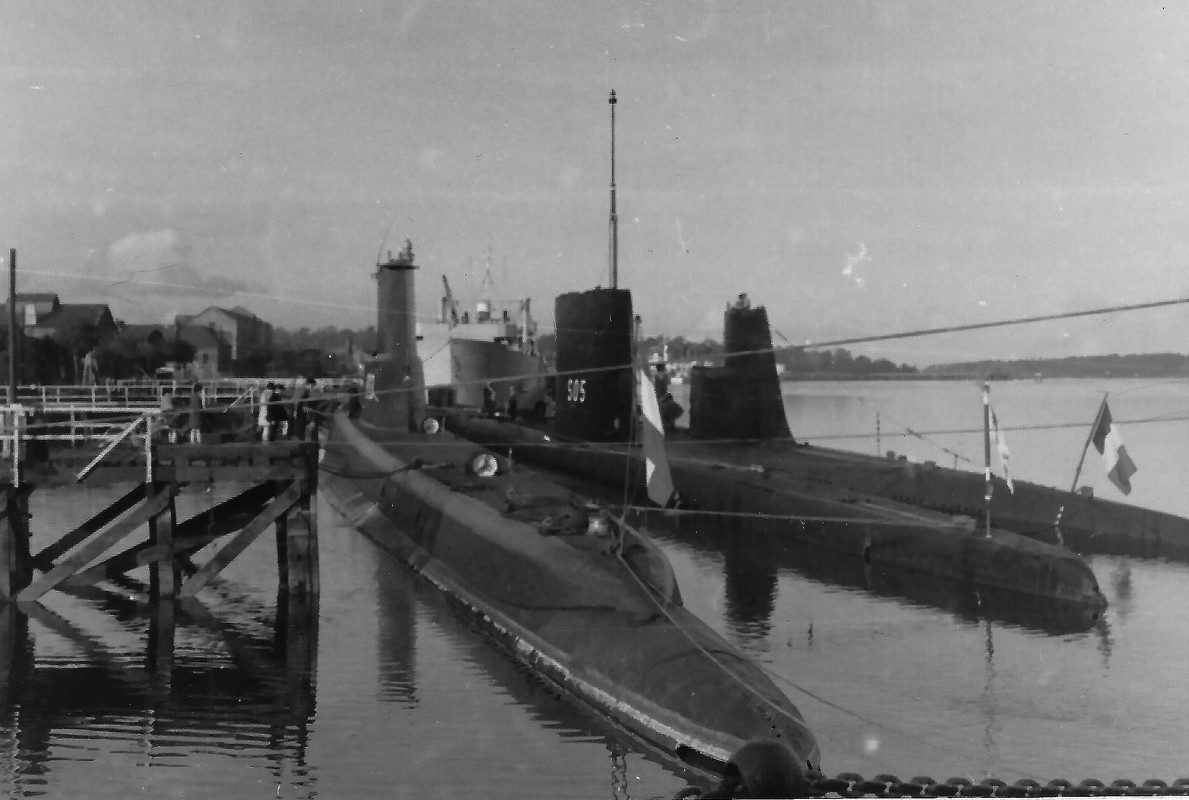 HMS Finwhale между HNMLS Zeeleeuw и FS Morse Londonderry, October 1966