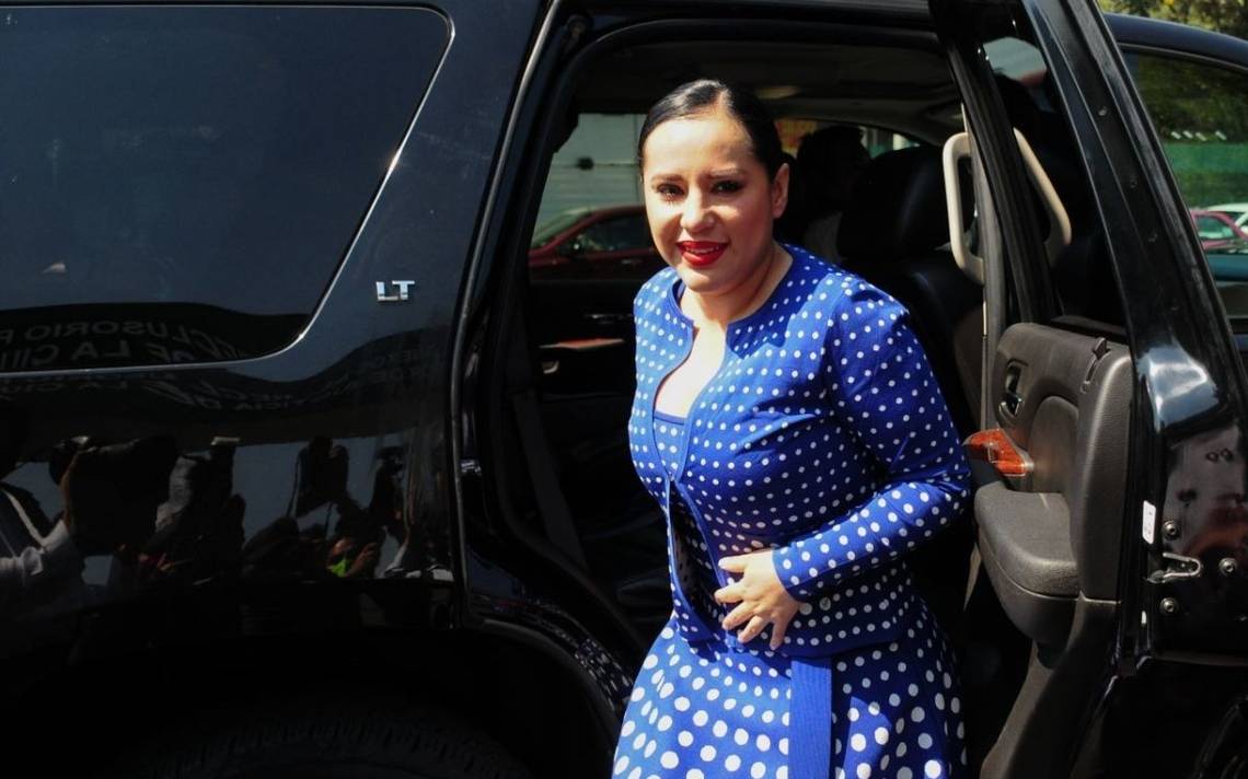 Sandra Cuevas se dice “lista para ir prisión” al ingresar a la audiencia