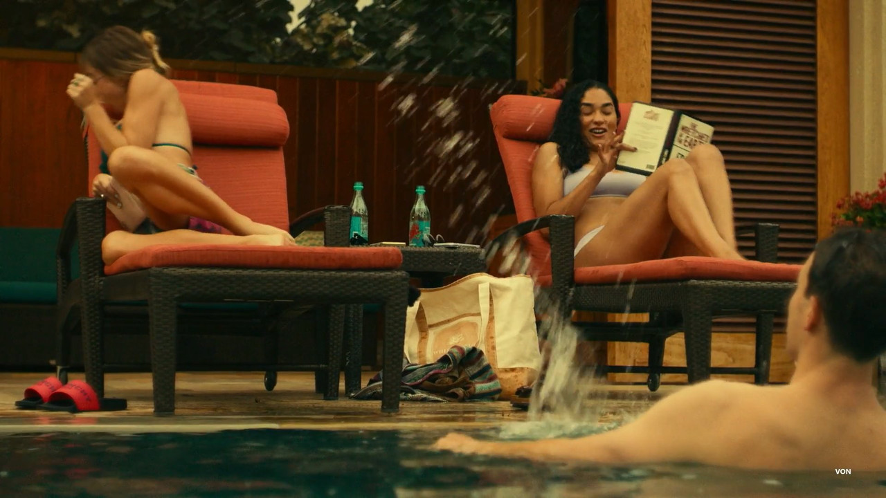 The.White.Lotus.S01E03.1080p.XTREMECUT.mkv_snapshot_02.38_[2021.07.26_18.25.11]