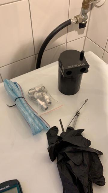 E7EB4DE0-3E0E-4A87-A8C5-121E66817A0B