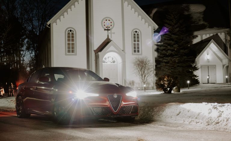 2018-alfa-romeo-giulia-quadrifoglio-lt30k-108-1556812049.jpg