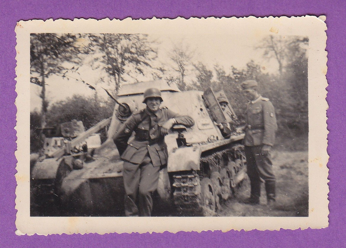 Foto 2WK Panzer Helm photo