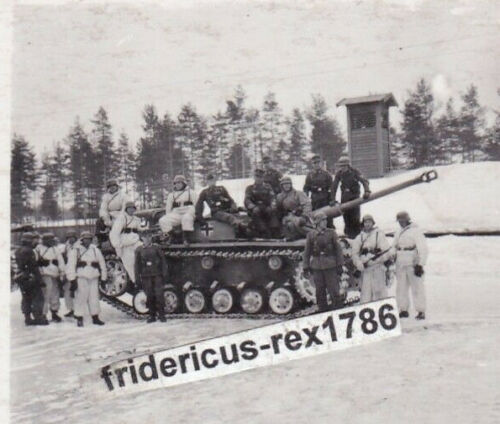 Panzer Tank camo Stug Sturmgeschütz im Winter mit Grenadieren