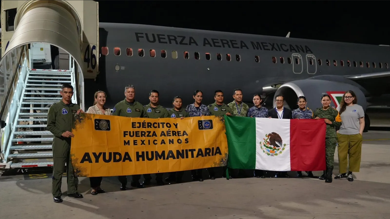 Segundo vuelo humanitario en Israel regresa a 141 mexicanos