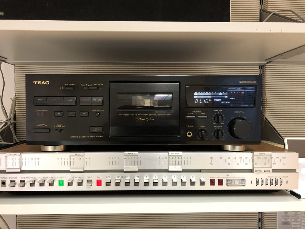 1F27E4A4-75F8-4F52-8D84-FE0E880C1705