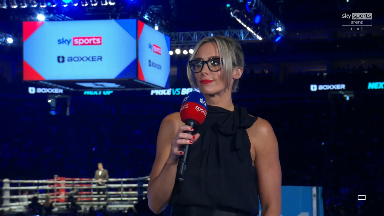 10.15 - 19.30.00 - Live  Fight Night. Long-Standing Rivals Claressa S...-1.m4v_snapshot_01.29.14.014