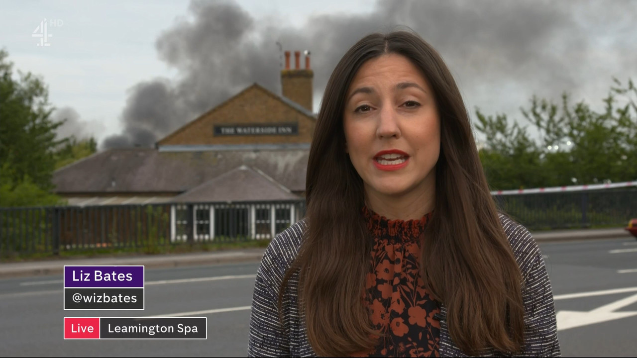 Channel 4 News_20210827_19001930.ts_snapshot_25.00.304