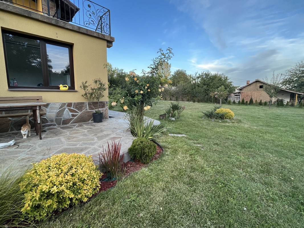 7C8149BA-4575-4487-9040-D244D5BCAC45