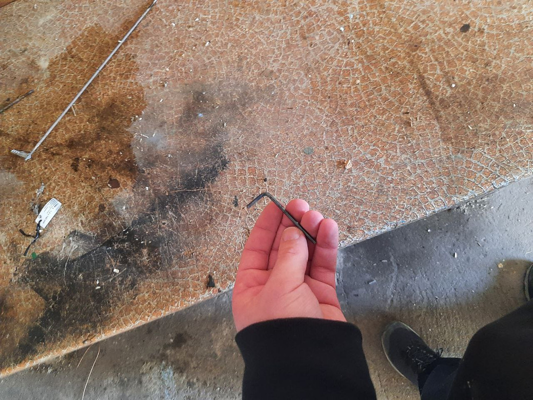 0627D2D7-F73C-46A8-ABB6-2A7C977EF70F