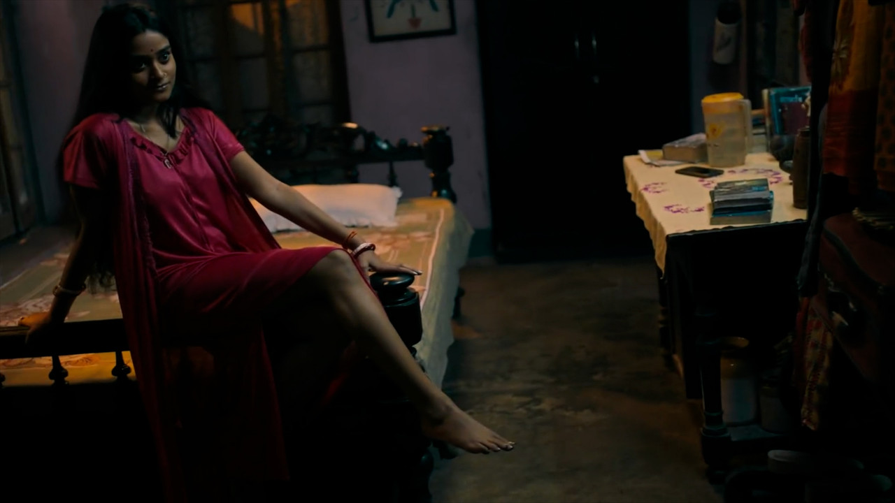 gentlemen.00_05_38_08.Still039