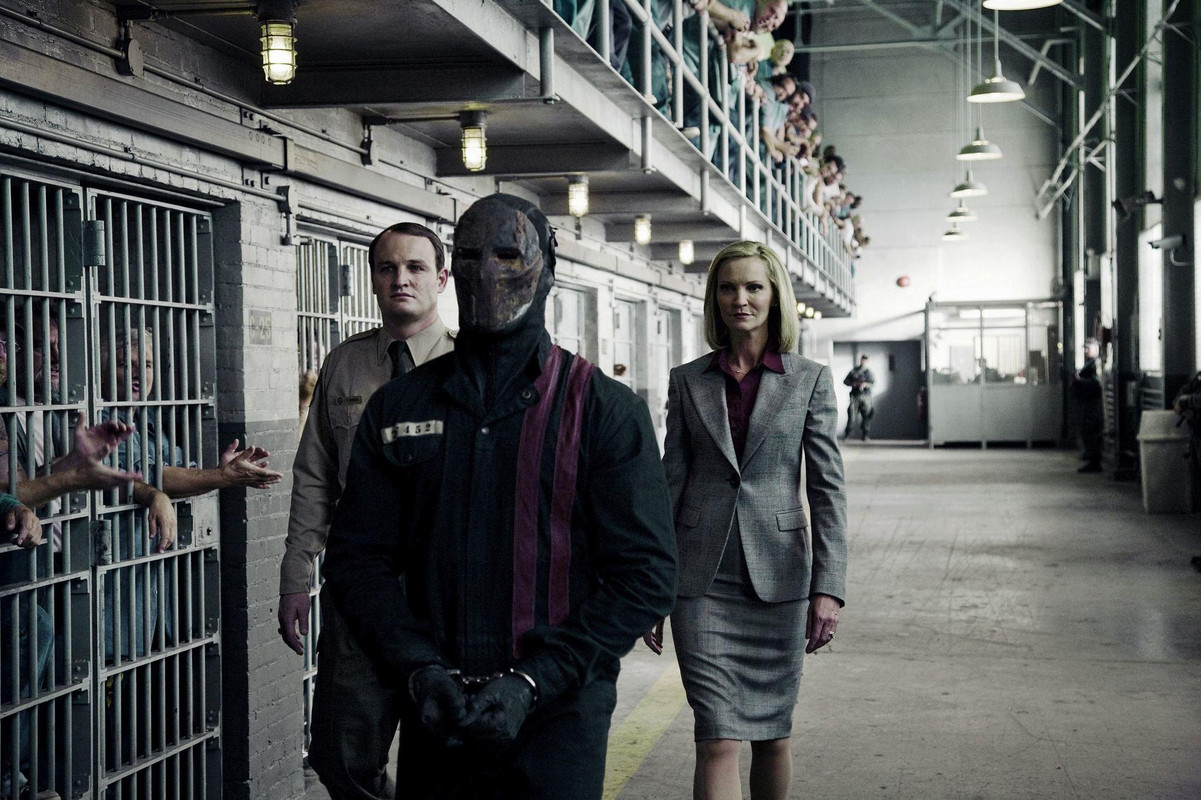 still-of-joan-allen-in-death-race-(2008)-large-p